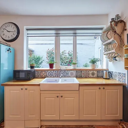 Apartment Host & - Windsor Nook